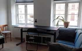 1- Bed Private Room In Apartment